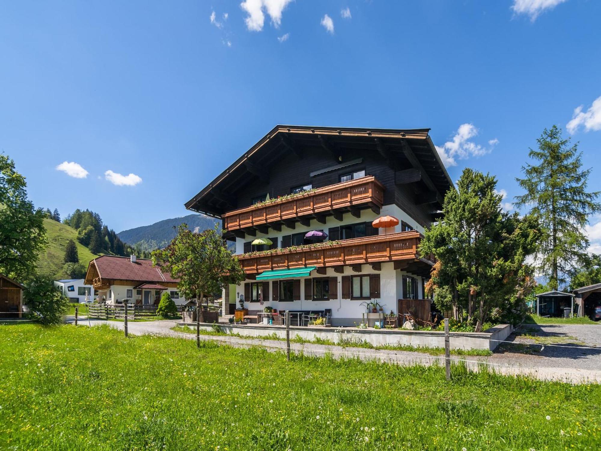 Contemporary Apartment In Maishofen Near Ski Area Exterior photo